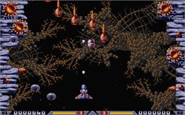 In game image of Xenon 2: Megablast on the Atari ST.