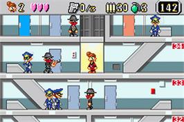In game image of Elevator Action Old & New on the Nintendo Game Boy Advance.