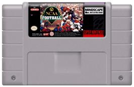 Cartridge artwork for NCAA Football on the Nintendo SNES.
