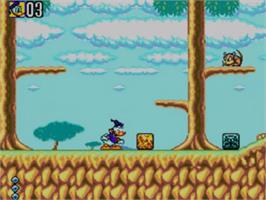 In game image of Deep Duck Trouble starring Donald Duck on the Sega Game Gear.