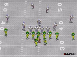 In game image of NFL 98 on the Sega Nomad.