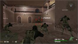 In game image of SOCOM: U.S. Navy SEALs - Fireteam Bravo on the Sony PSP.